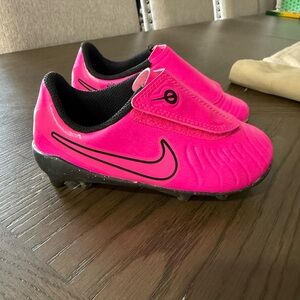 Nike Kids Bright Pink Cleats